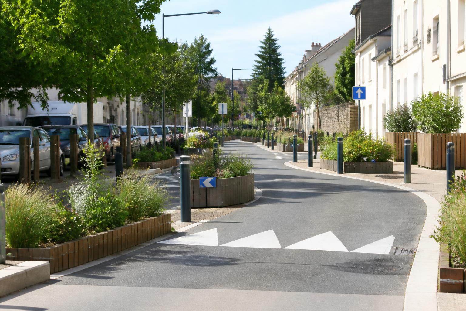 découvrez comment les chicanes peuvent améliorer à la fois la sécurité et l’esthétique de vos espaces, en optimisant la circulation et en ajoutant une touche décorative.