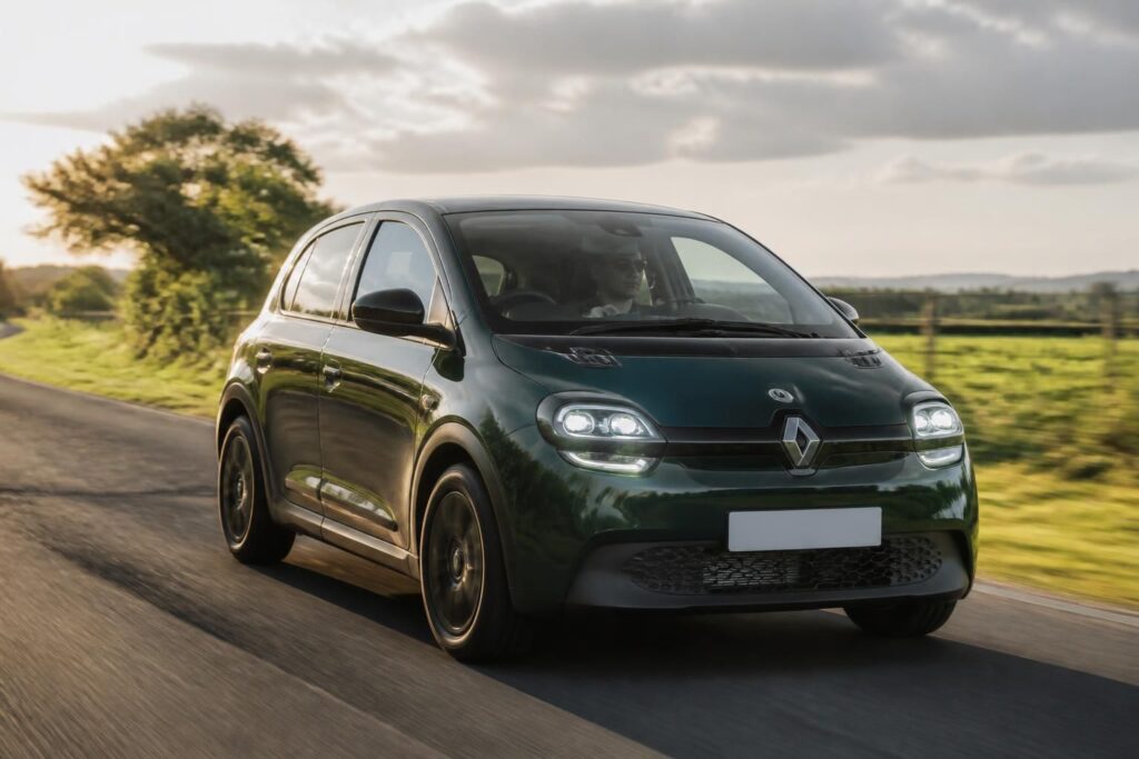découvrez notre essai complet de la twingo e-tech avec 200 km d'autonomie en conditions réelles. analyse de son confort, de son autonomie et des points qui dérangent.